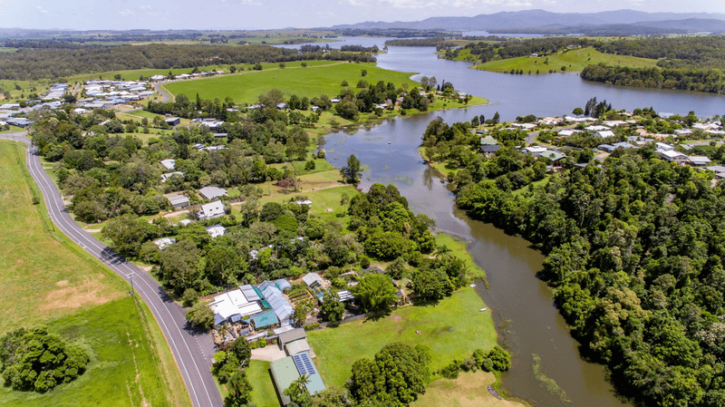 17 Park Avenue, Yungaburra, QLD 4884