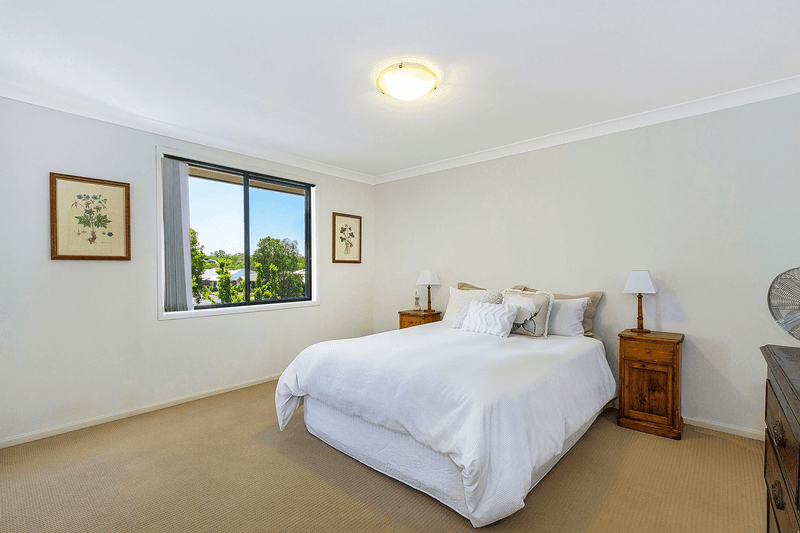 42 Clydesdale Street, Wadalba, NSW 2259