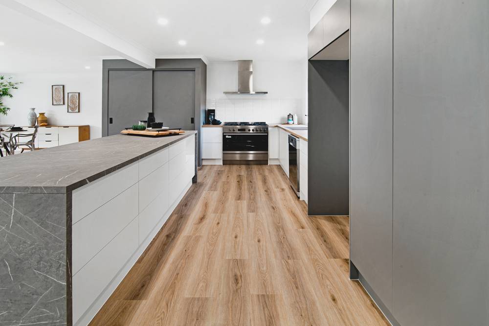 7 Tekapo Street, BROADBEACH WATERS, QLD 4218