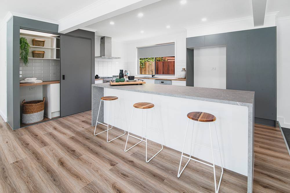 7 Tekapo Street, BROADBEACH WATERS, QLD 4218