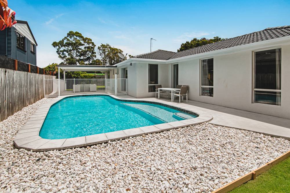 7 Tekapo Street, BROADBEACH WATERS, QLD 4218