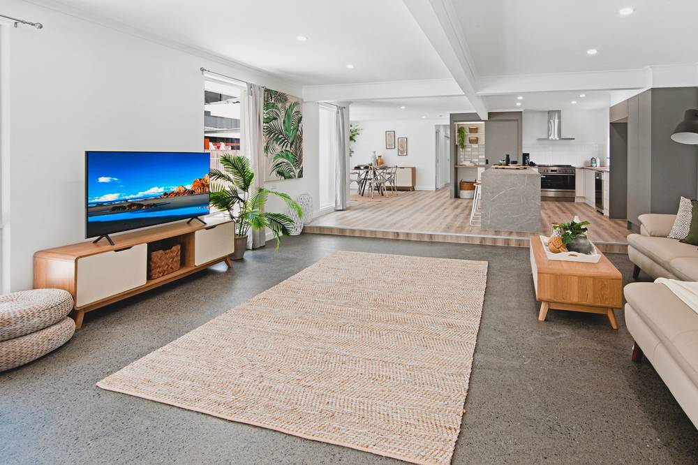 7 Tekapo Street, BROADBEACH WATERS, QLD 4218