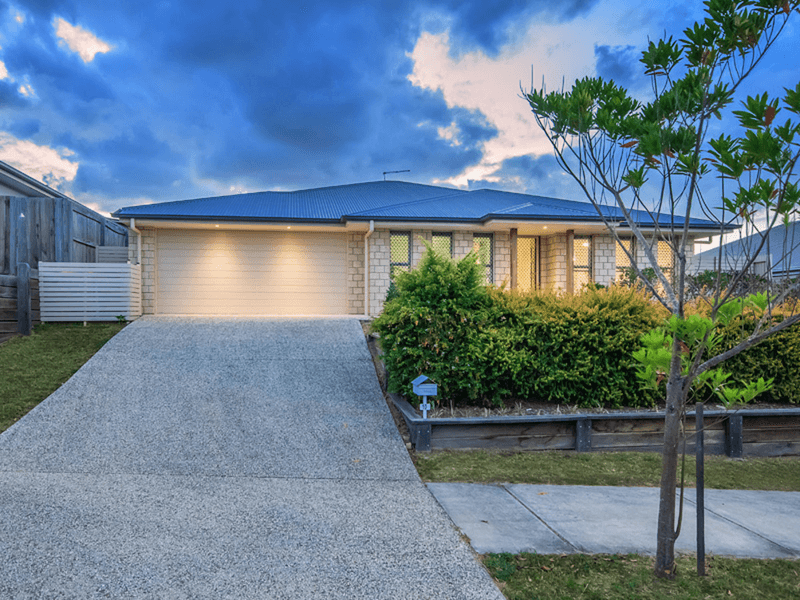 10 Cowie Street, Deebing Heights, QLD 4306