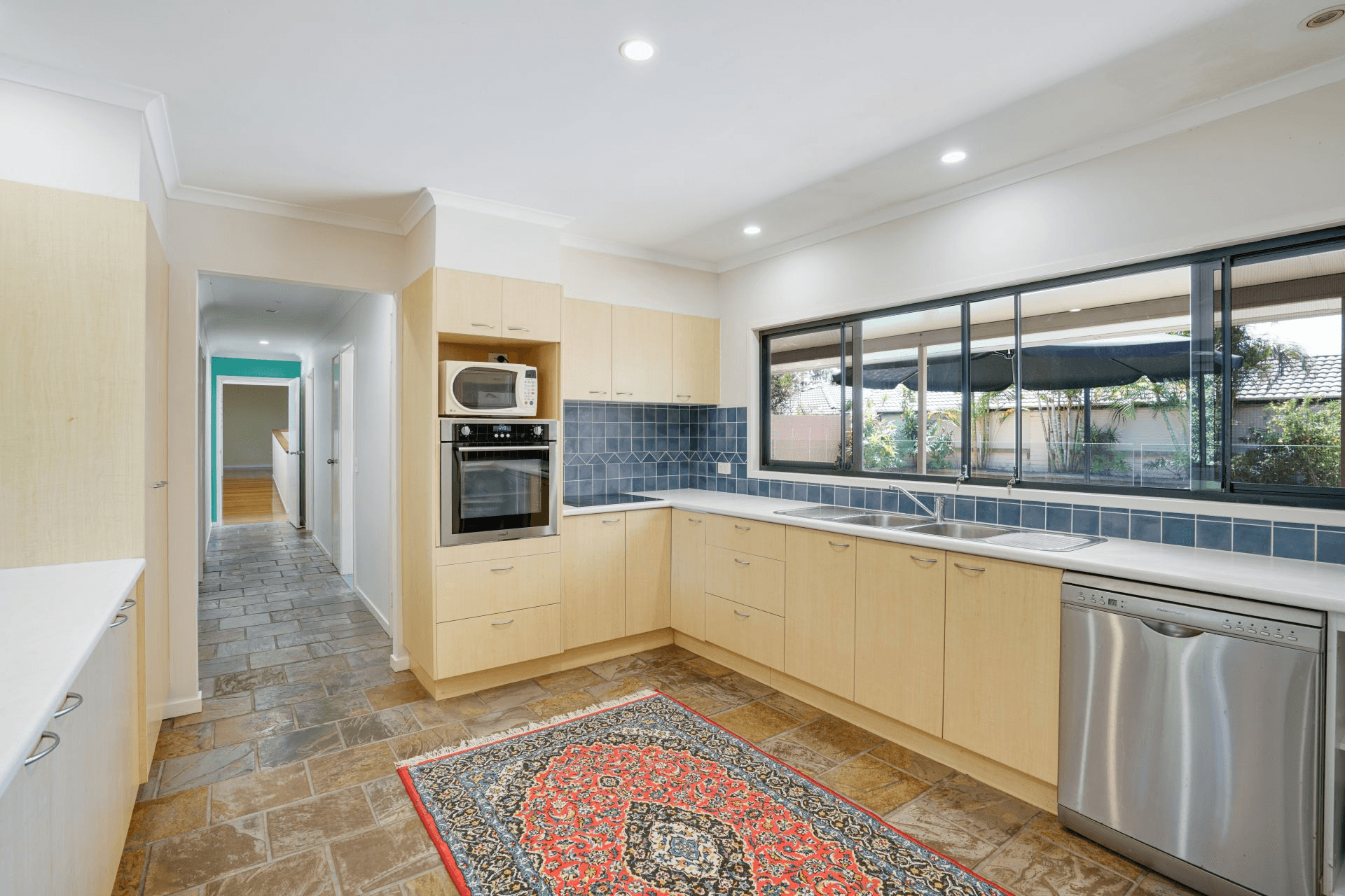 340 Oxley Drive, COOMBABAH, QLD 4216