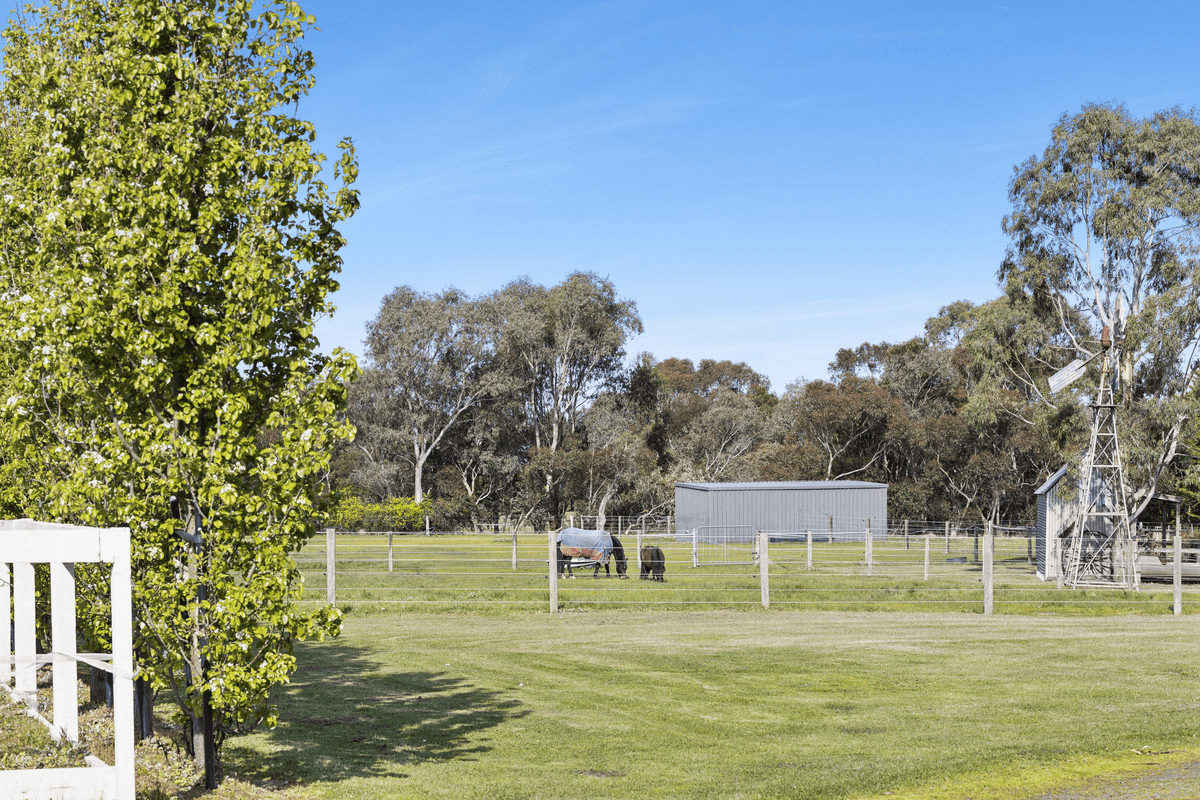 176 Lock Road, Gisborne South, VIC 3437