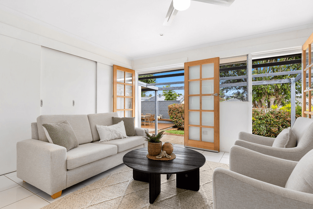 12 Merchant Court, SPRINGWOOD, QLD 4127