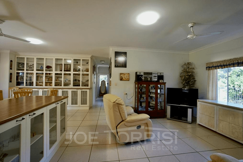 2 Josephine Close, Mareeba, QLD 4880