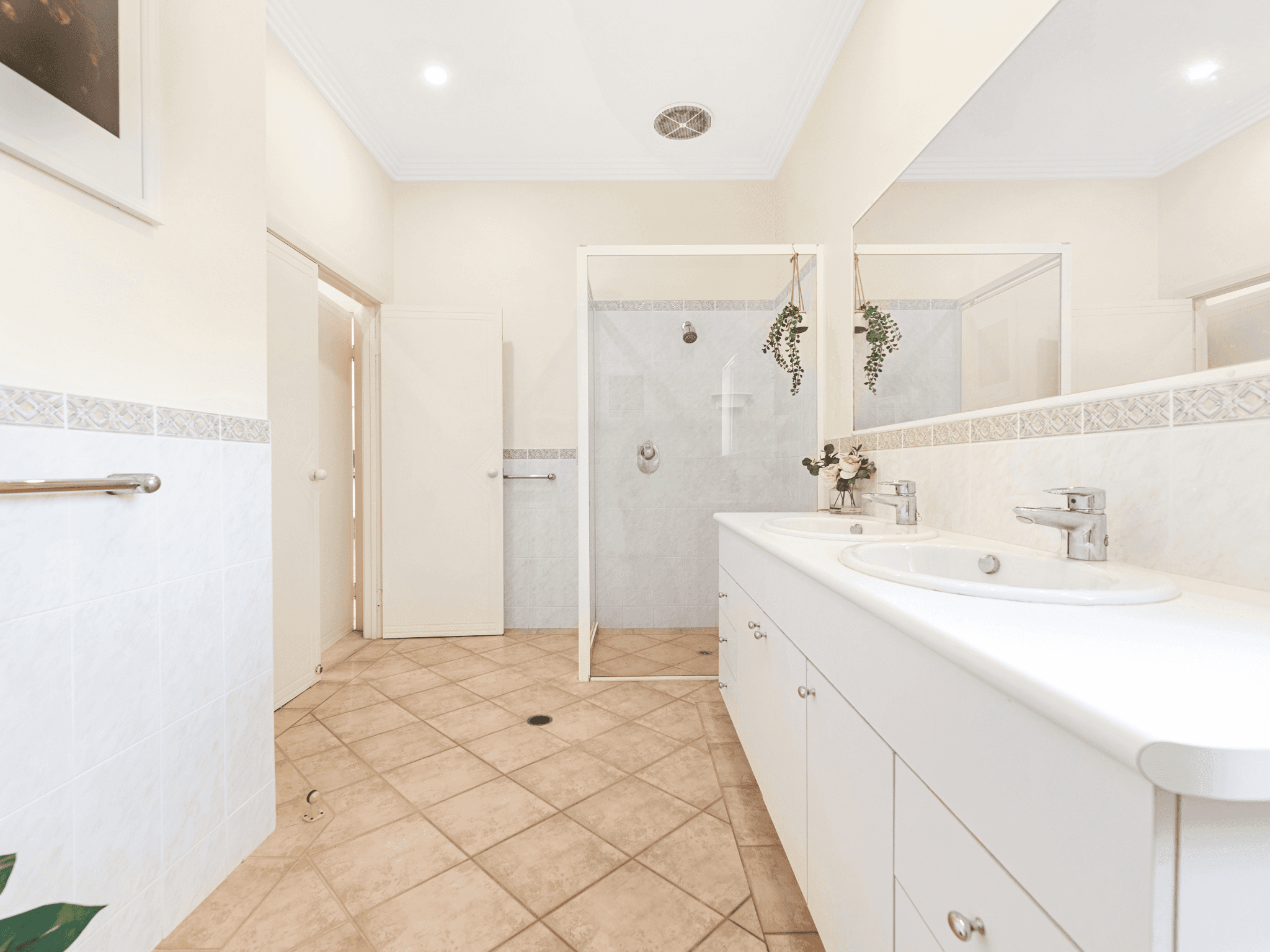 2 Balmoral Court, URRAWEEN, QLD 4655