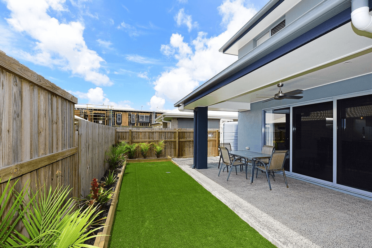 35 Pearl Crescent, CALOUNDRA WEST, QLD 4551