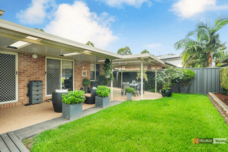 20 Cherry Blossom Crescent, Hamlyn Terrace, NSW 2259