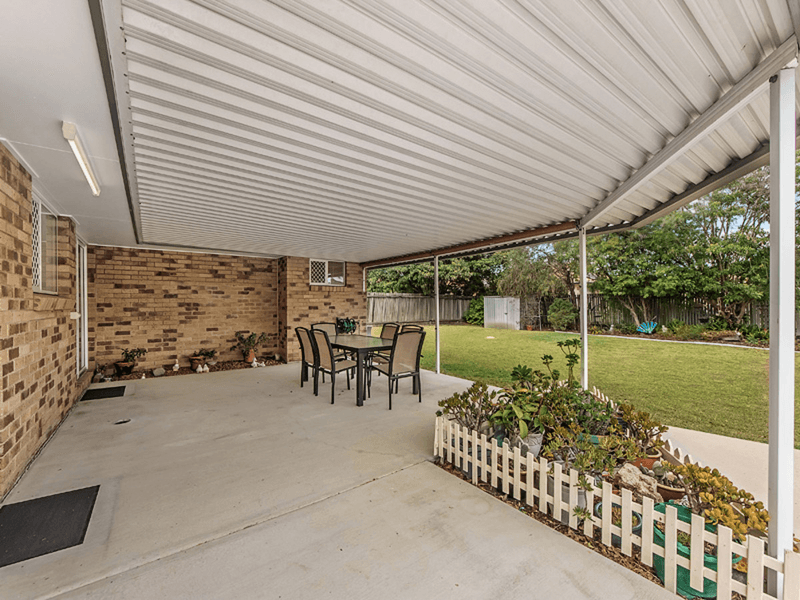 17 Pioneer Drive, Raceview, QLD 4305