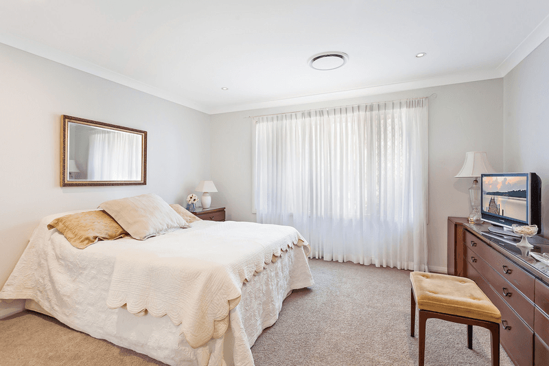 28 Weaver Crescent, Watanobbi, NSW 2259