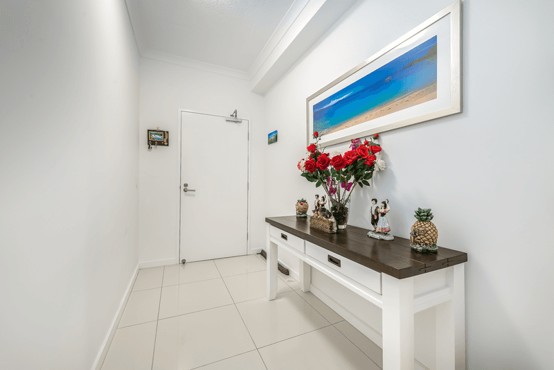 304/9-15 Markeri Street, MERMAID BEACH, QLD 4218