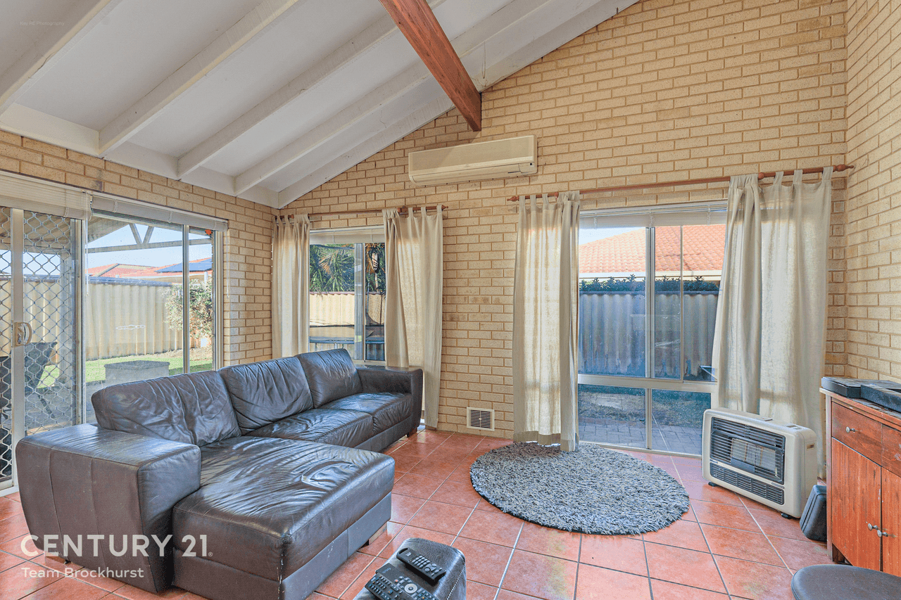 6 Aladdin Court, Huntingdale, WA 6110