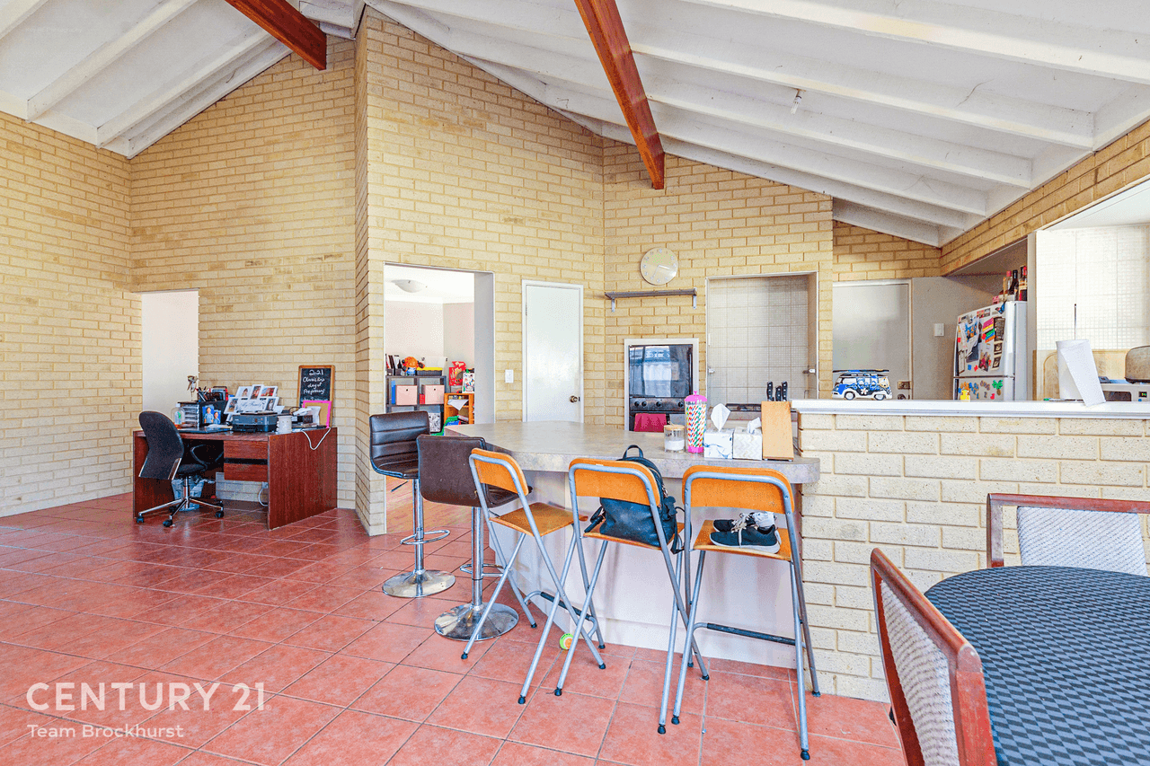 6 Aladdin Court, Huntingdale, WA 6110