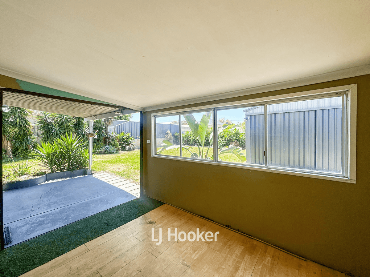 13 Moolyeen Road, Carey Park, WA 6230