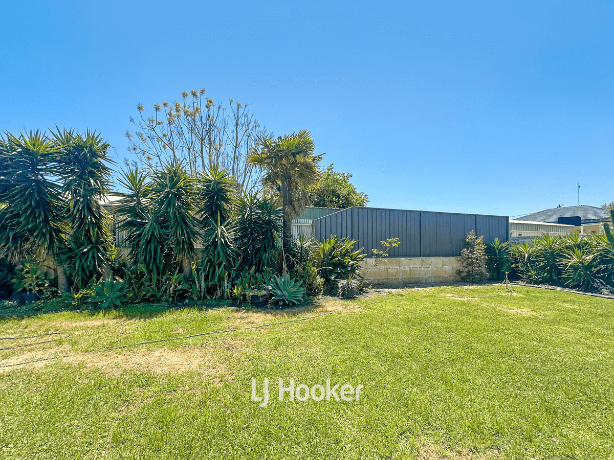 13 Moolyeen Road, Carey Park, WA 6230