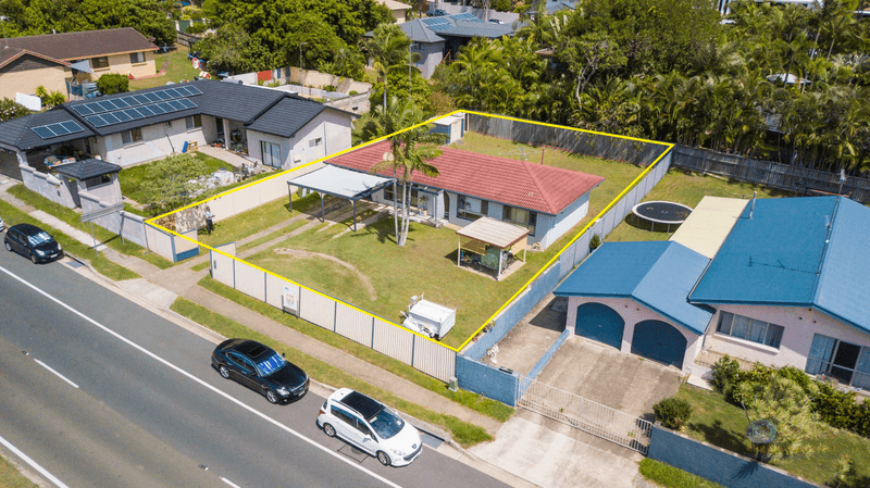 160 CURRUMBURRA ROAD, ASHMORE, QLD 4214