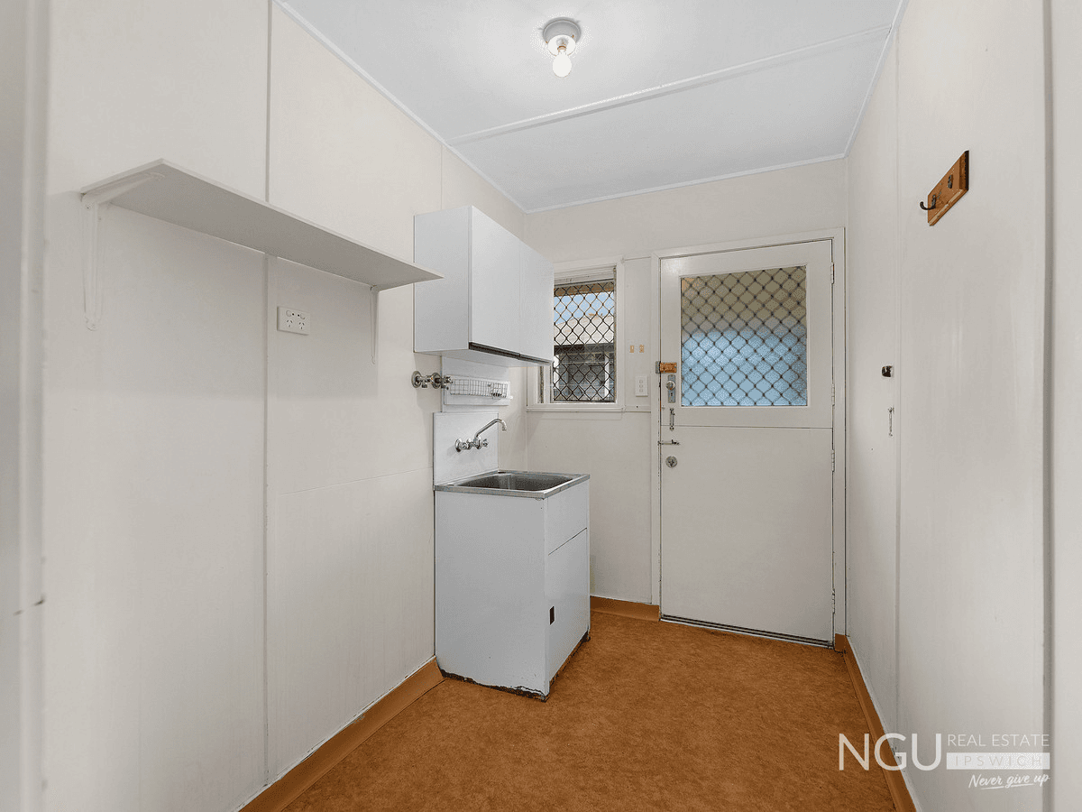 3 Everdinah Street, Leichhardt, QLD 4305