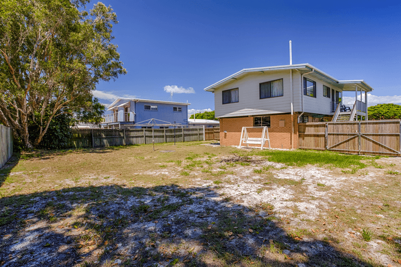 5 Ilmenite Ave, Rainbow Beach, QLD 4581