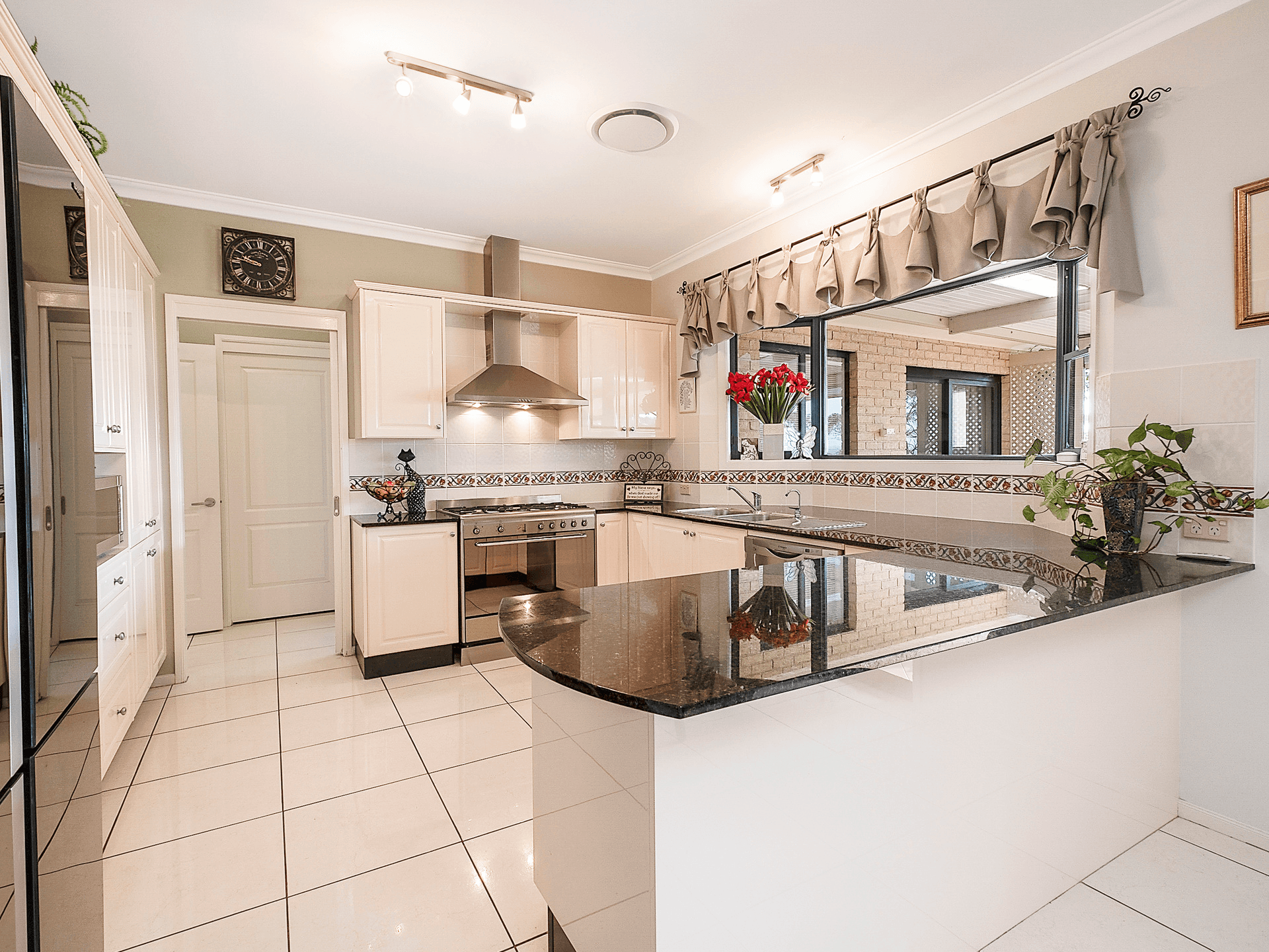 131 Charcoal Road, SOUTH MAROOTA, NSW 2756