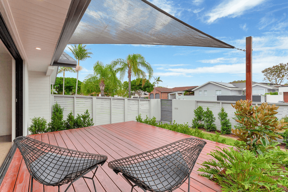 36 Razorbill Street, Burleigh Waters, QLD 4220