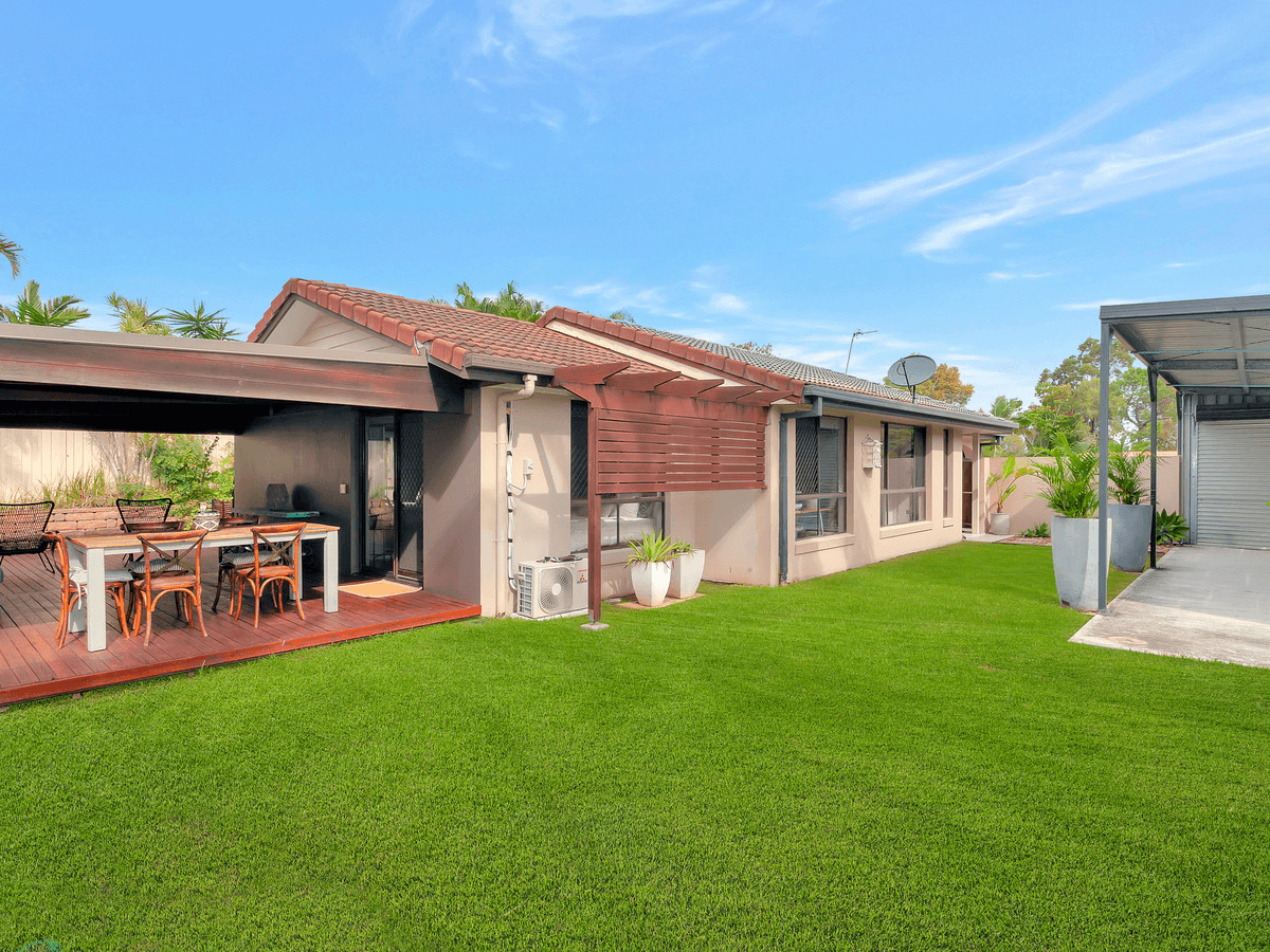 20 Bushtree Court, Burleigh Waters, QLD 4220