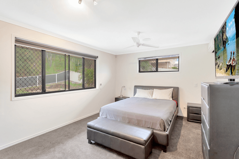 4 Riverlilly Street, Reedy Creek, QLD 4227