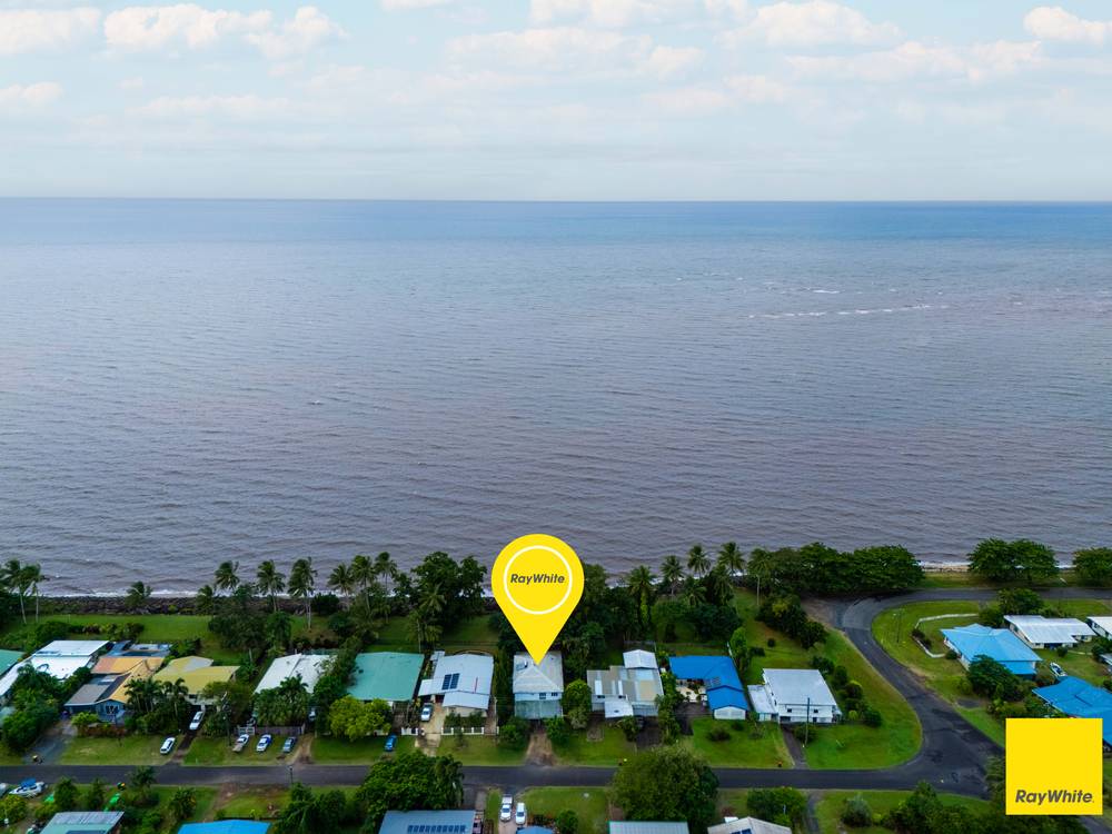 8 Feldt Street, FLYING FISH POINT, QLD 4860