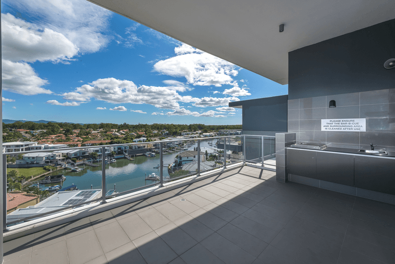 705/15 Compass Drive, BIGGERA WATERS, QLD 4216