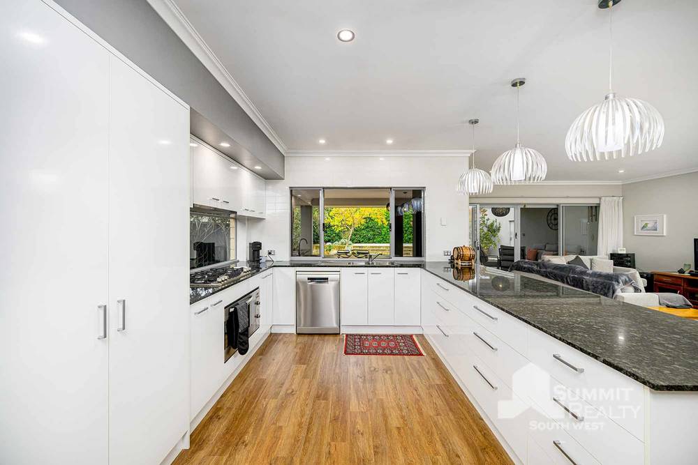 5 Cygnet Court, Millbridge, WA 6232