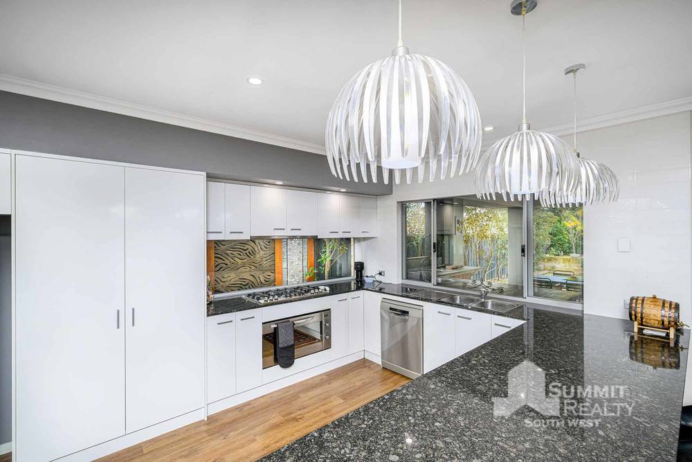 5 Cygnet Court, Millbridge, WA 6232