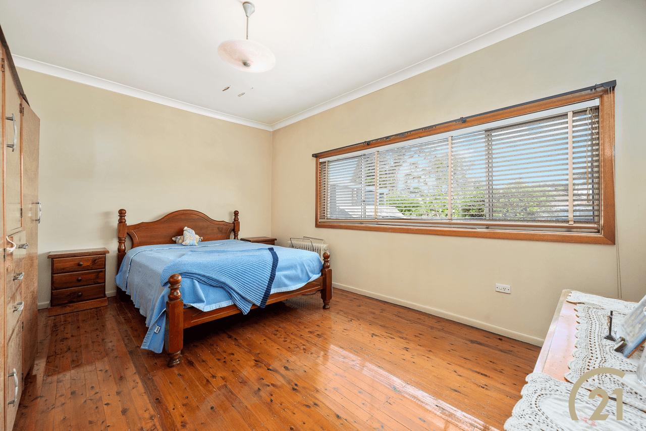 11a The Grove, Fairfield, NSW 2165