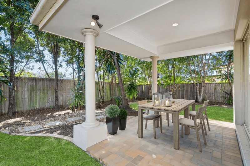 51 Crestwood Drive, MOLENDINAR, QLD 4214