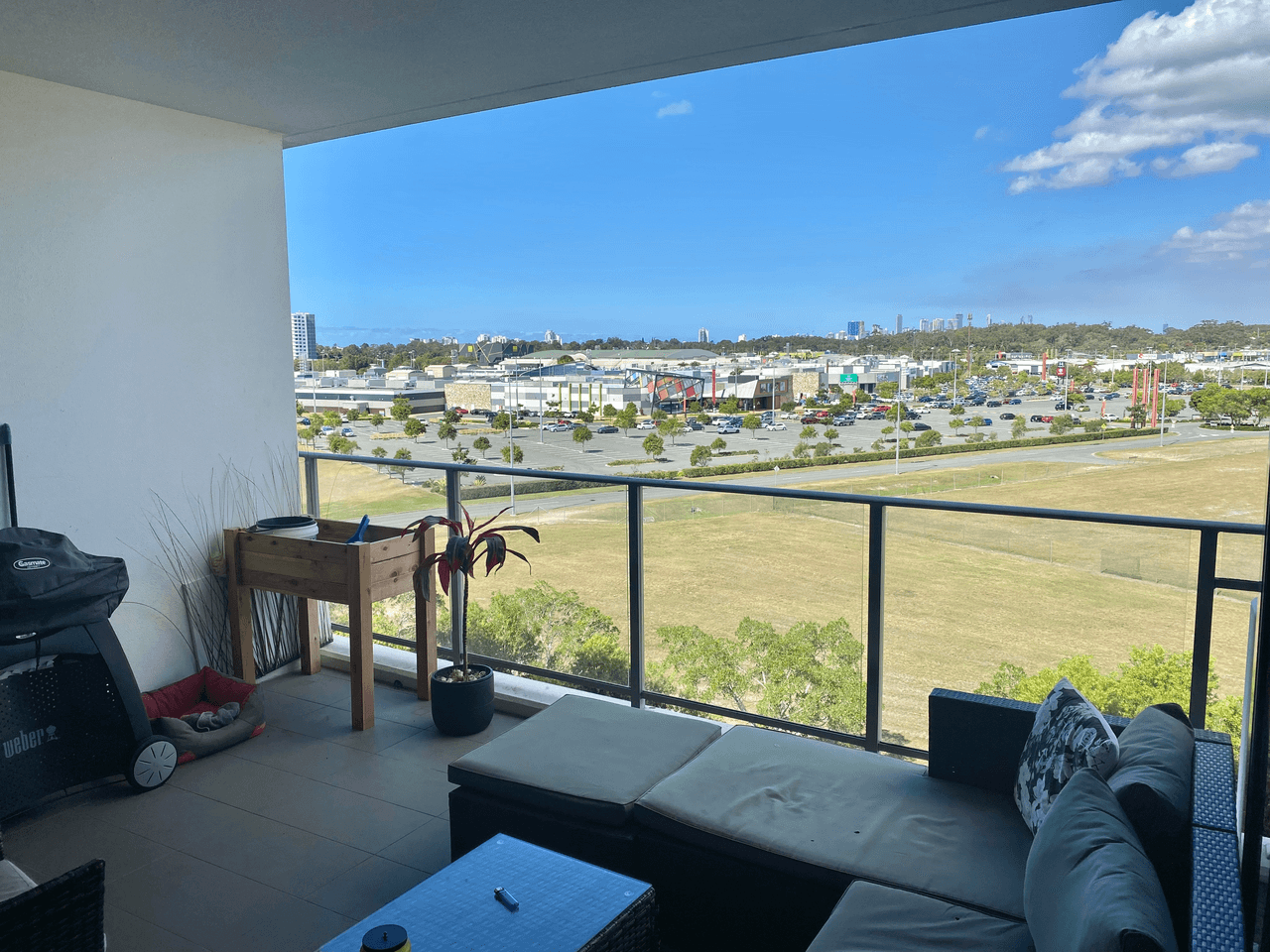 306/43 Harbour Town Drive, BIGGERA WATERS, QLD 4216