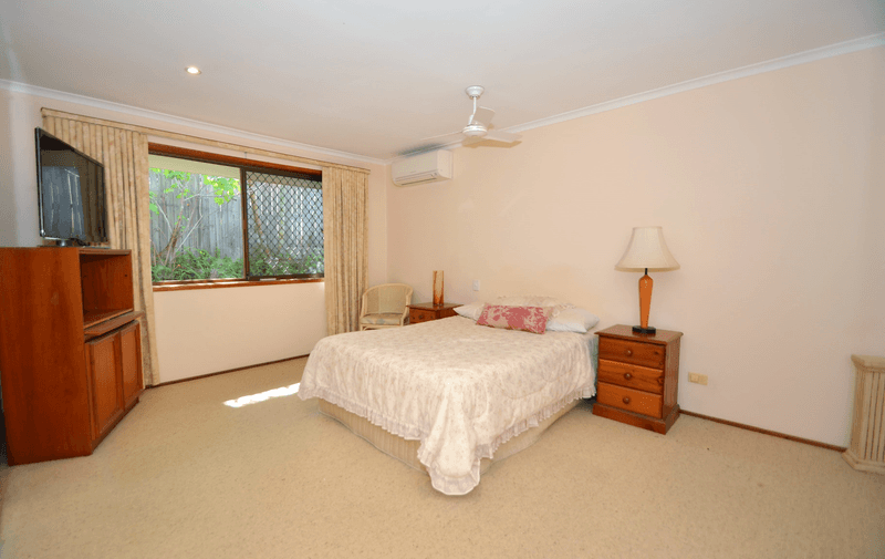 43 Claremont Drive, Robina, QLD 4226