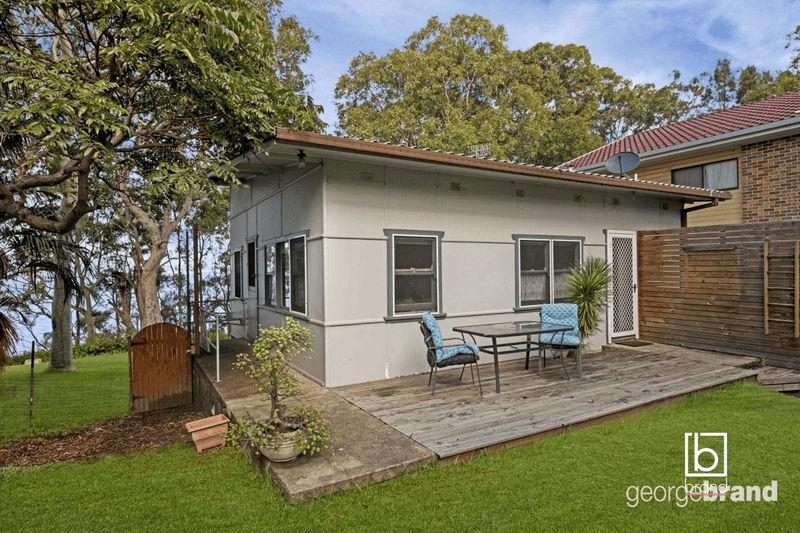 34 Tuggerawong Rd, WYONGAH, NSW 2259