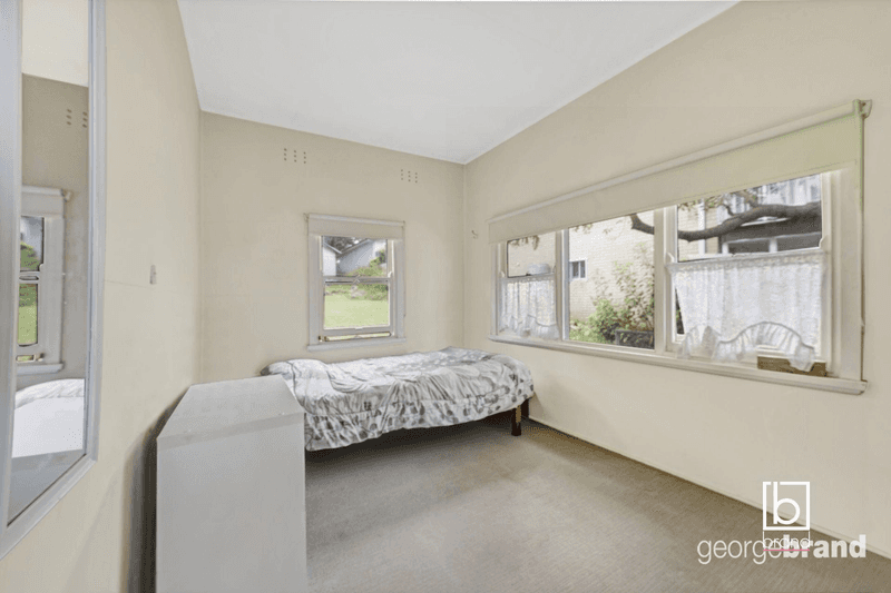 34 Tuggerawong Rd, WYONGAH, NSW 2259