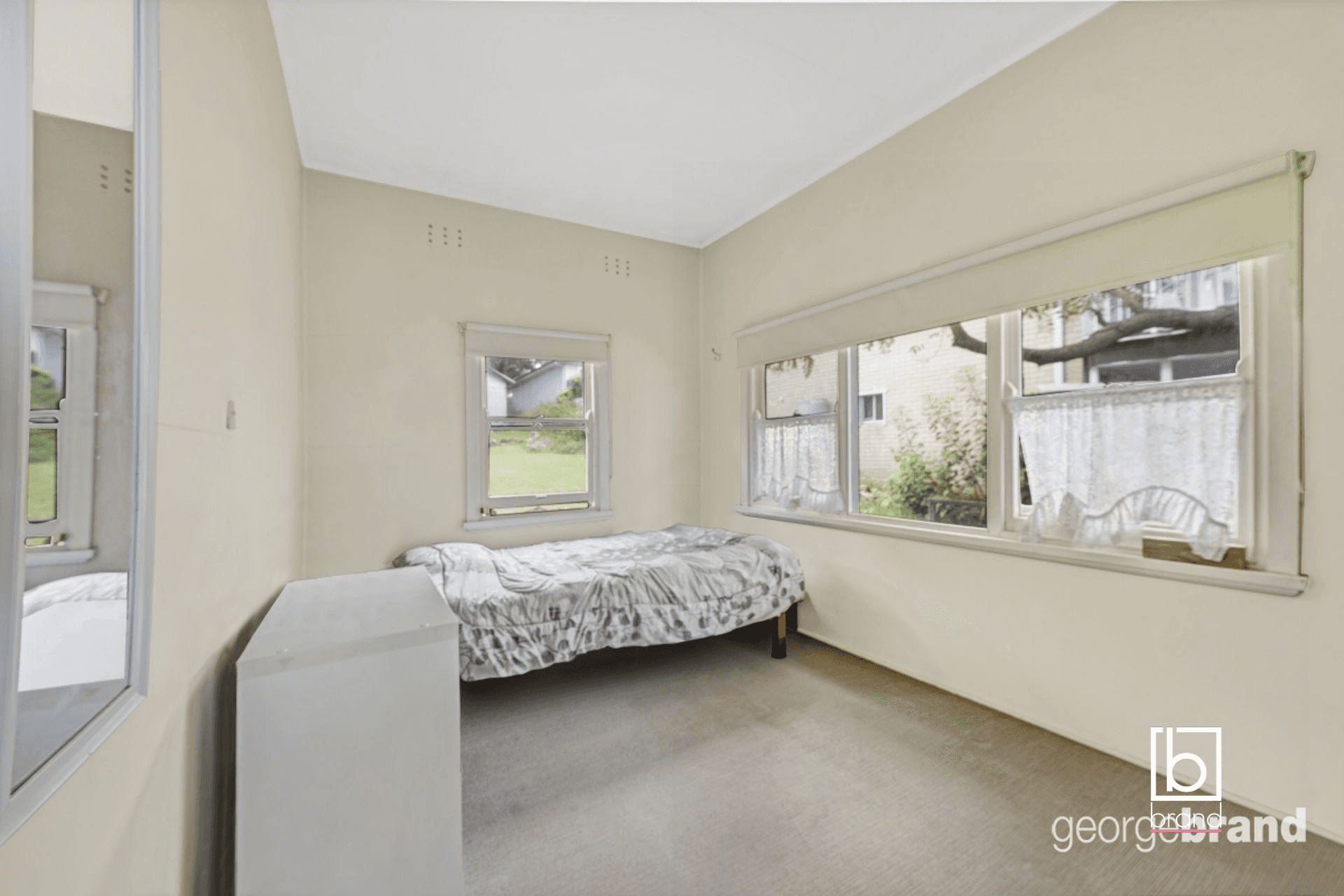 34 Tuggerawong Rd, WYONGAH, NSW 2259