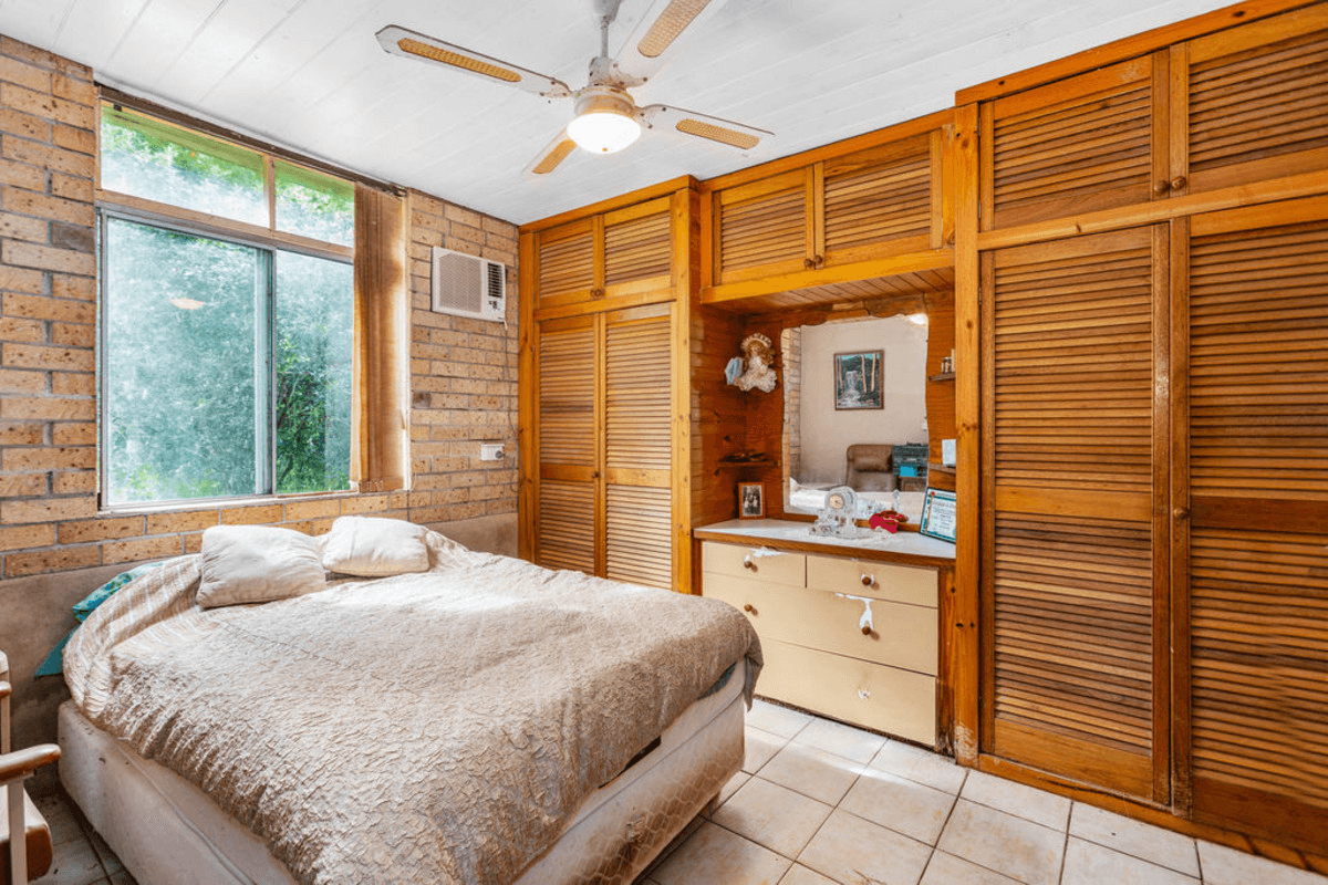 4 Blacksmiths Lane, Uki, NSW 2484