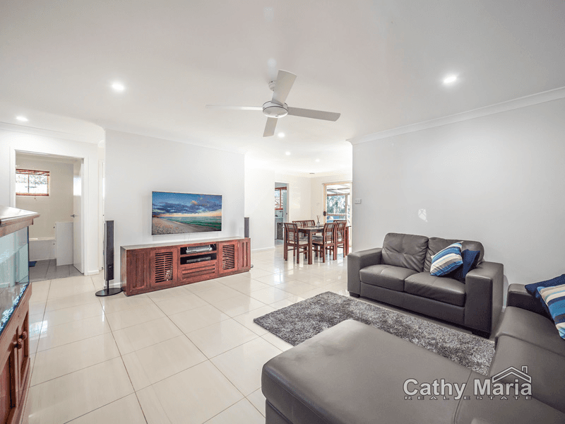 128 Birdwood Drive, BLUE HAVEN, NSW 2262