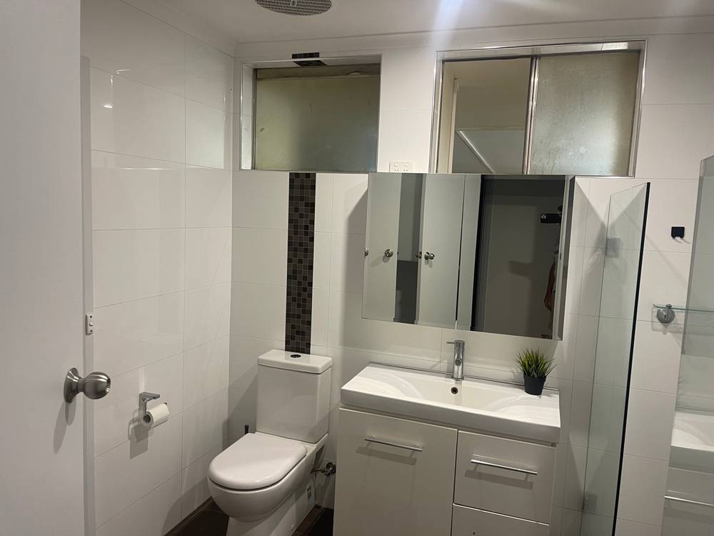 4 Lockyer Crescent, DAMPIER, WA 6713