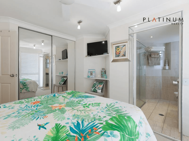 13/158 Hedges Avenue, MERMAID BEACH, QLD 4218