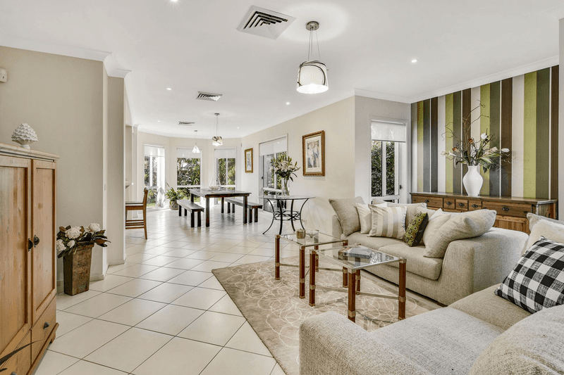 2A Sunnyside Crescent, CASTLECRAG, NSW 2068