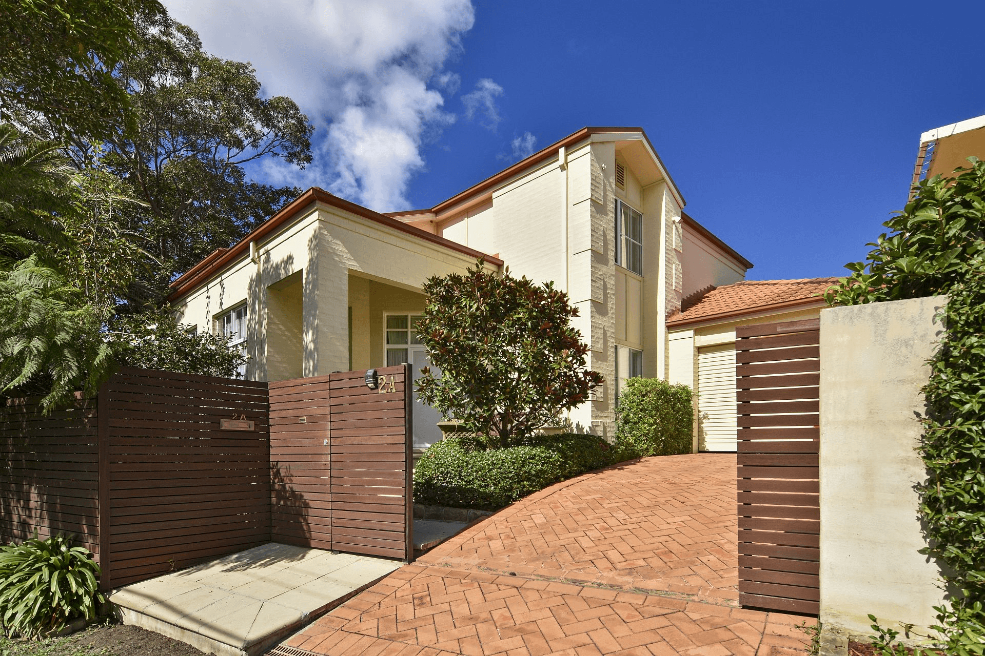 2A Sunnyside Crescent, CASTLECRAG, NSW 2068