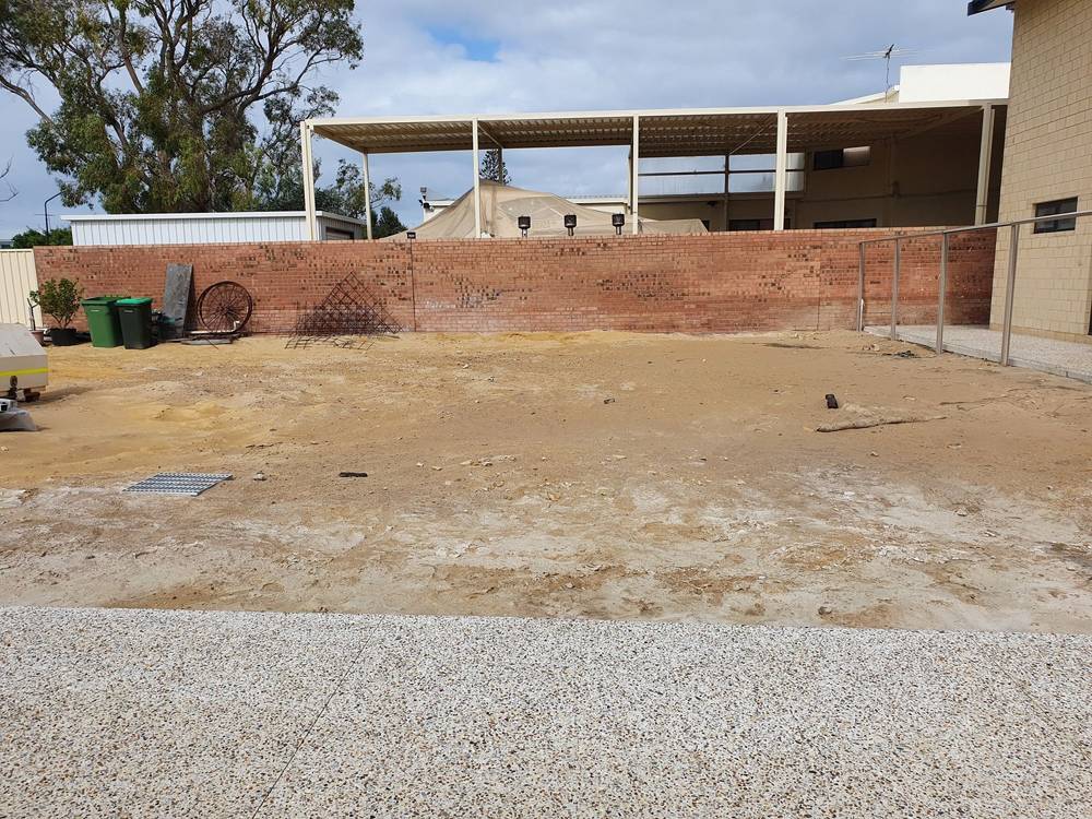 115 ROCKINGHAM BEACH ROAD, ROCKINGHAM, WA 6168