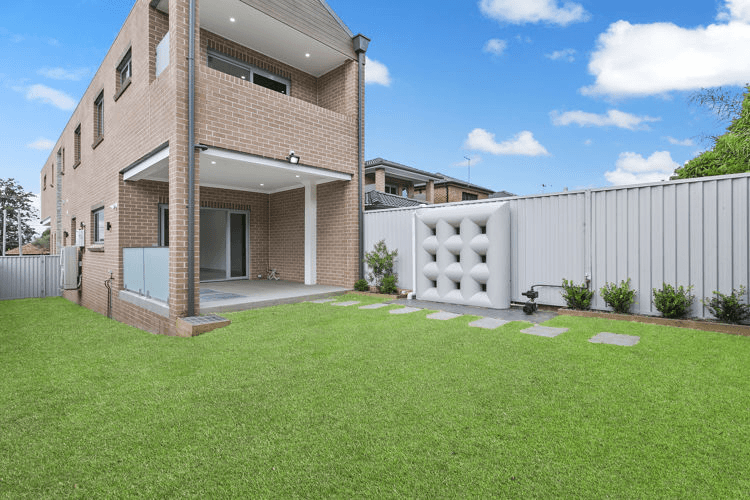 33a Wisdom Street, GUILDFORD, NSW 2161