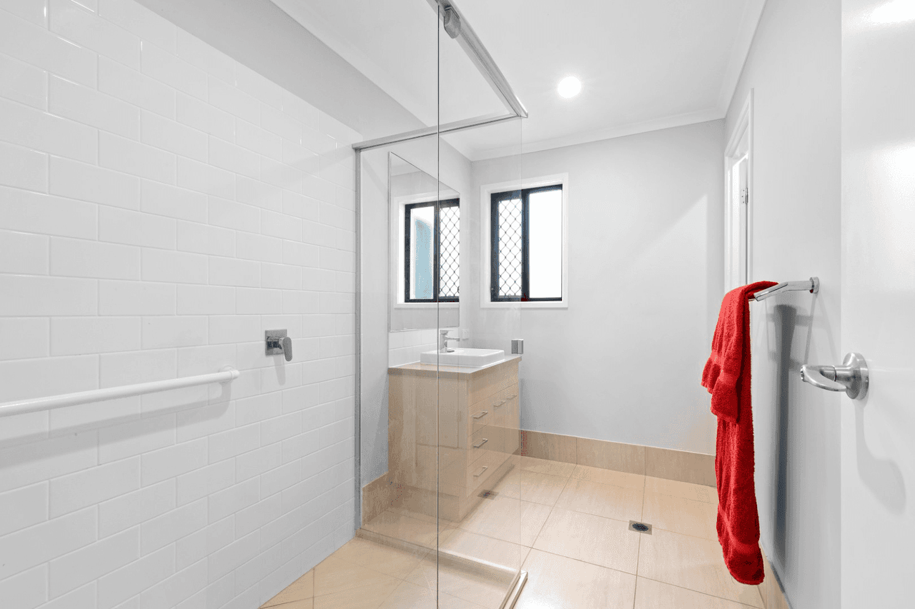46 Macintyre Crescent, PELICAN WATERS, QLD 4551