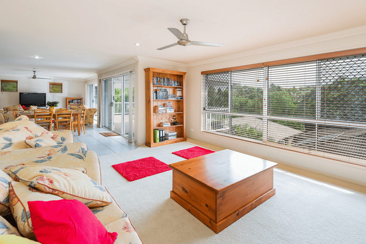 5 Ainslie Street, Pacific Pines, QLD 4211