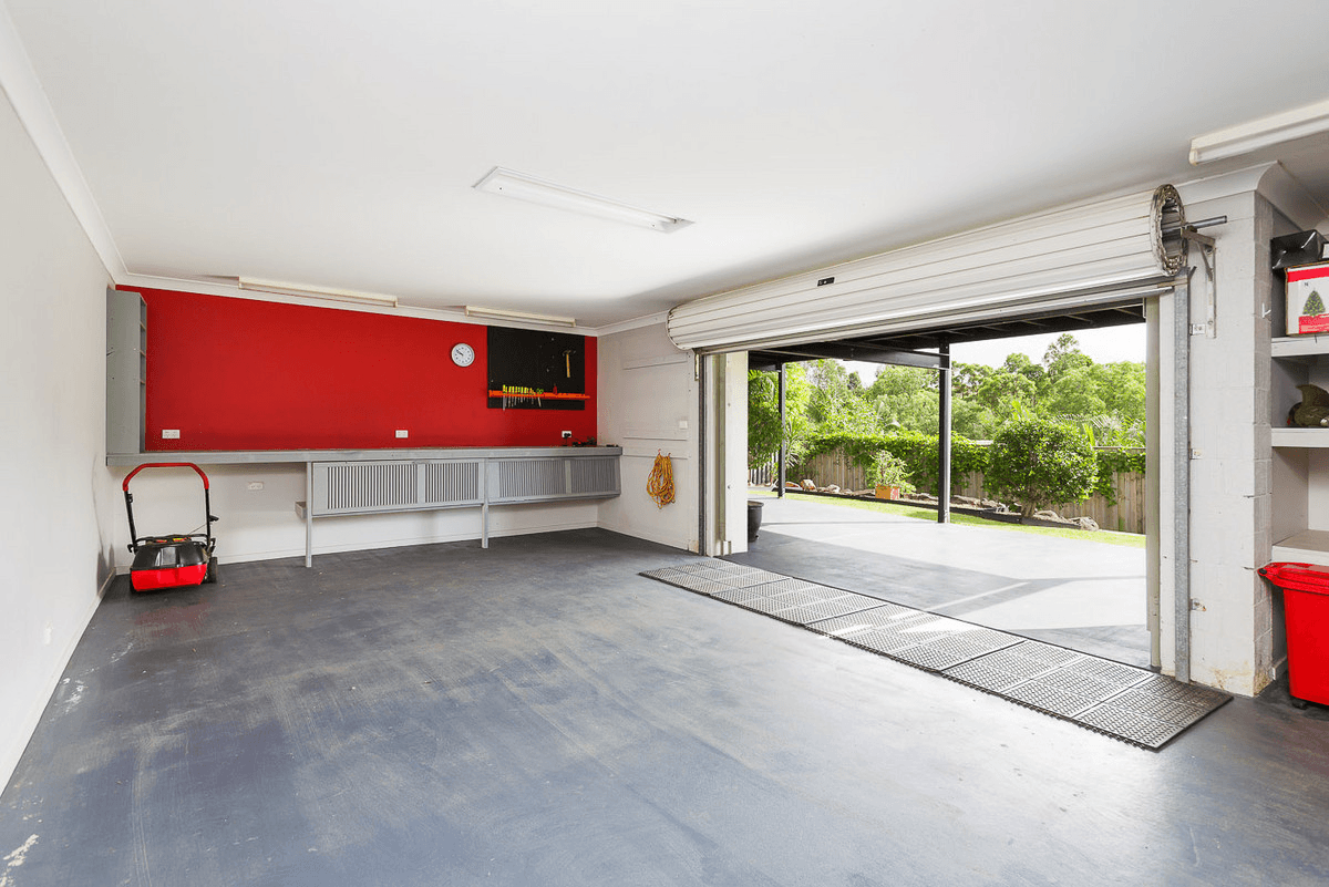 5 Ainslie Street, Pacific Pines, QLD 4211